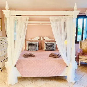 Esmaraldas House Of Love , Terrasini Italia