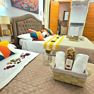 A Casa Simpatia - Free Parking If You Book 4 Nights , Roma Italia